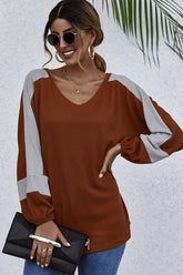 Loose V-neck T-shirt