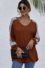 Loose V-neck T-shirt