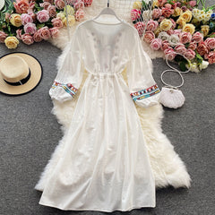 Long Sleeve Bandage Bress Vintage Floral Embroidery Dress