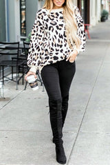 Chic Leopard Pullover