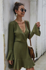 Plain V Neck Long-sleeved Short Dress