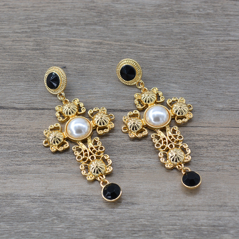 Flaxmaker Vintage Court Baroque Pearl Stud Earrings