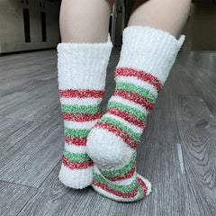Calcetines navideños con dibujos divertidos en 3D para el suelo del hogar