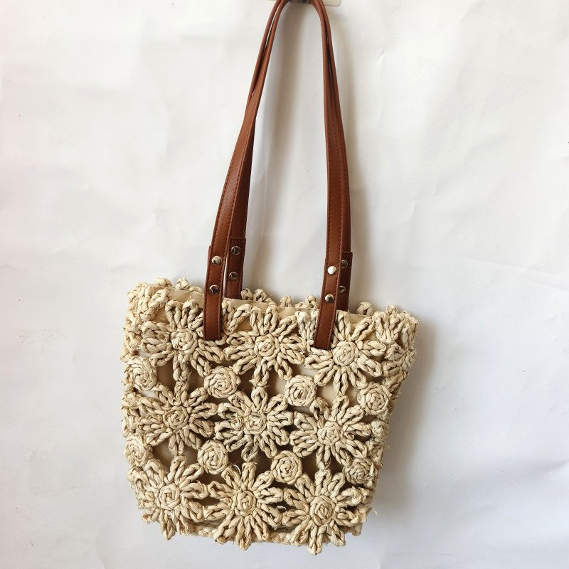 Hollow Flower Crossbody Straw Bag