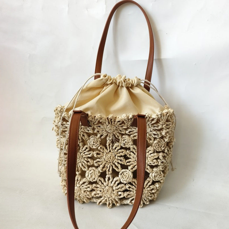 Hollow Flower Crossbody Straw Bag