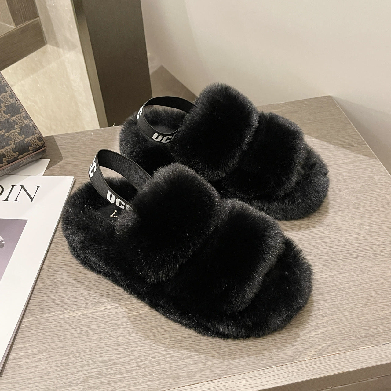 Plush cotton slippers