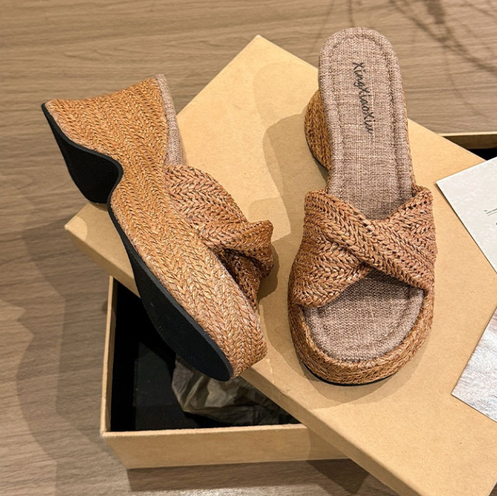 Original Handmade Green Tassel Comfy Breathable Beach Slide Sandals