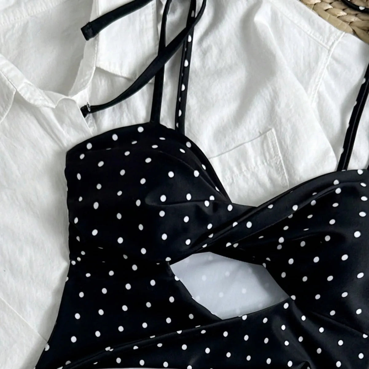 Black White Polka Dot One Piece Swimsuit Twist Front Cutout Bow Tie Shoulder High Leg One-Piece Suits Beach Swimwear