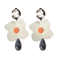 Flaxmaker Metal Floral Stud Earrings