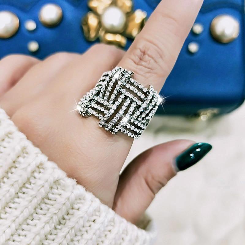 Big Hollow Weave Shaped Finger Rings