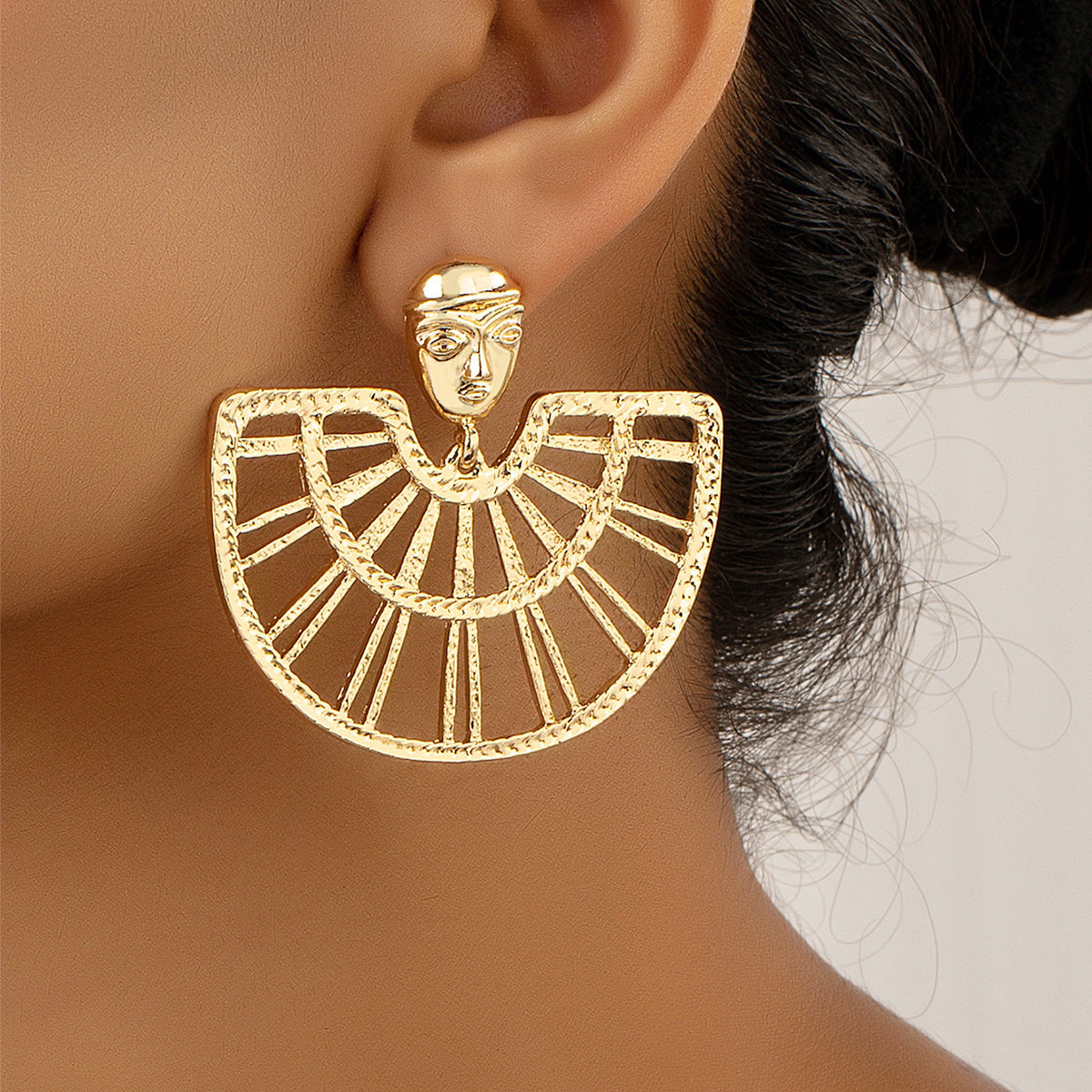 Fan Shaped Beauty Head Earrings