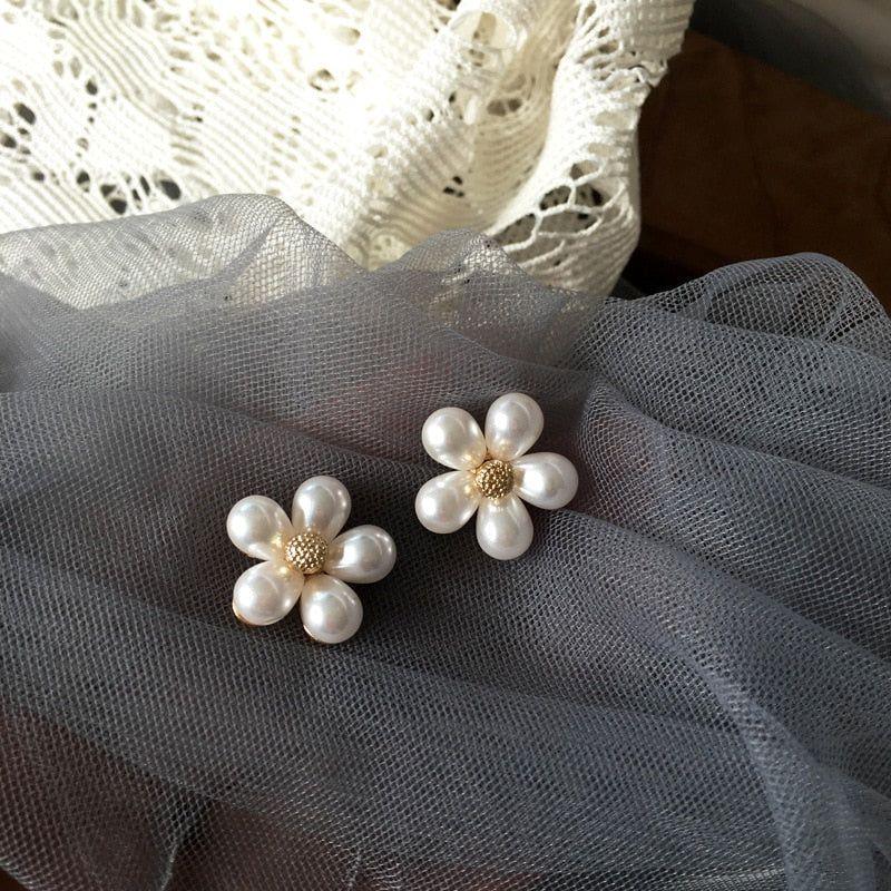 Earrings Faux Pearl Flower