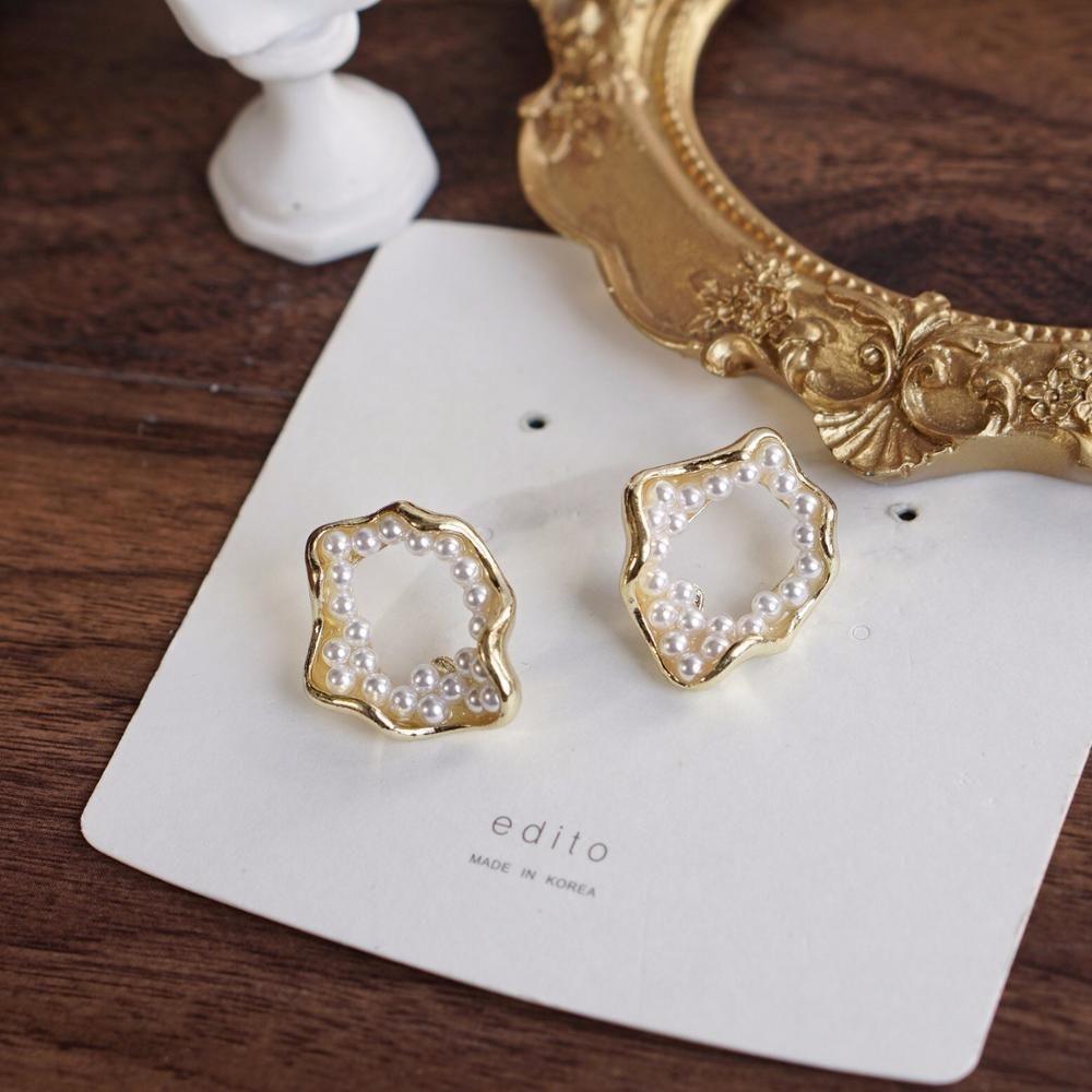 Earrings Geometric Small Pearls Pattern