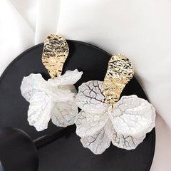 Earrings Korean White Flower Pattern