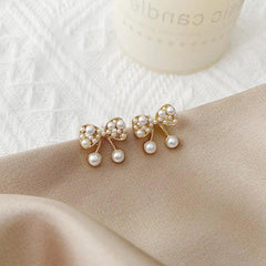 Elegant Pearl Bowknot Earrings