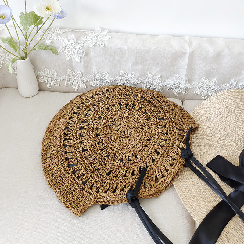 Hand-crocheted Round Hollow Shoulder Straw Bag