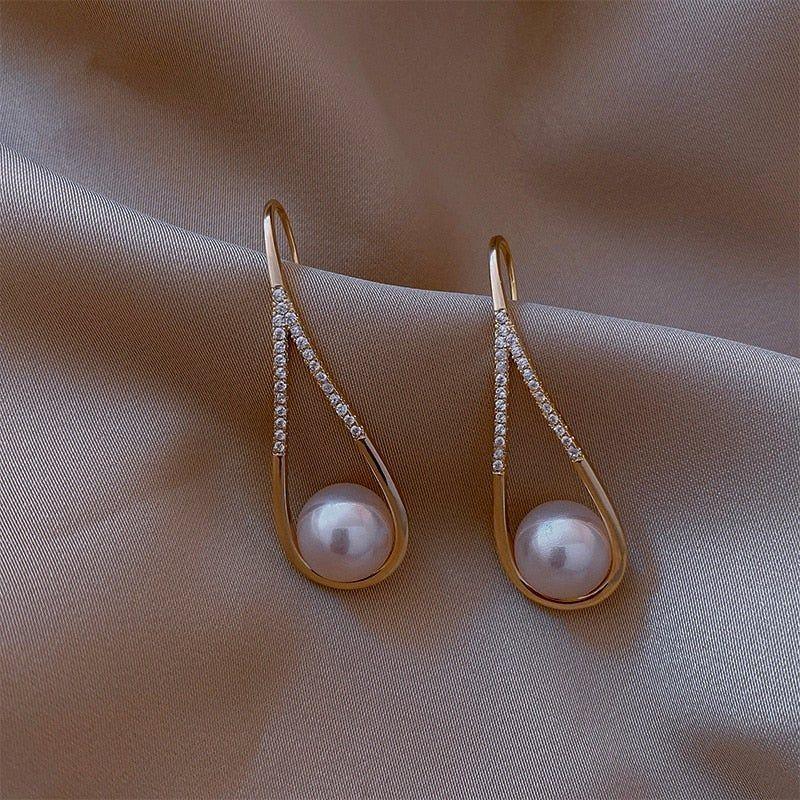 Pearl Geometric Golden Long Earrings