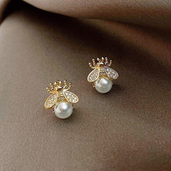 Pearl Simple Bee Pattern Earrings