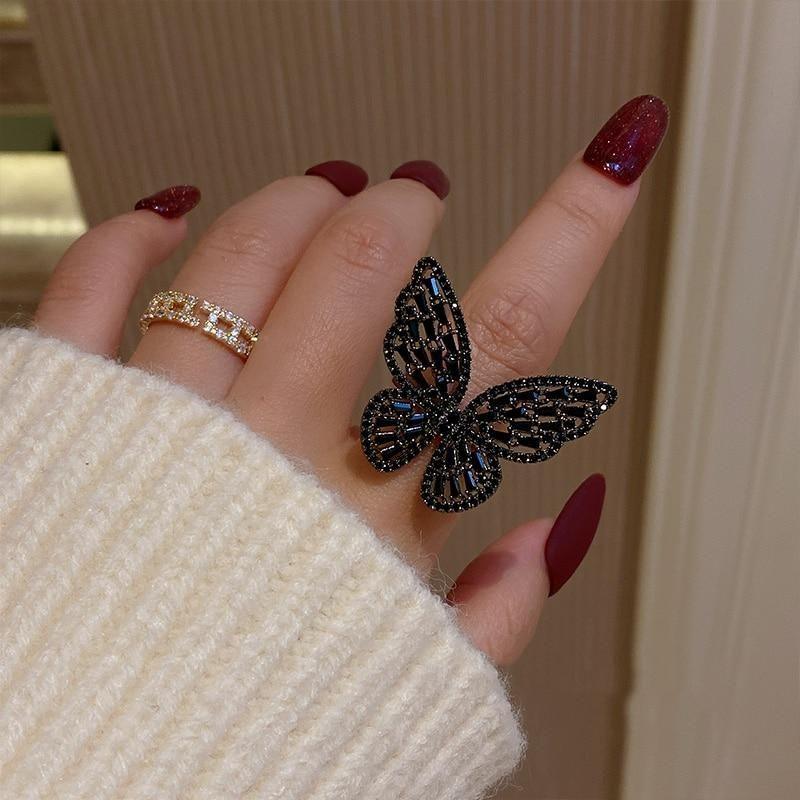 Finger Rings Mysterious Black Crystal Butterfly