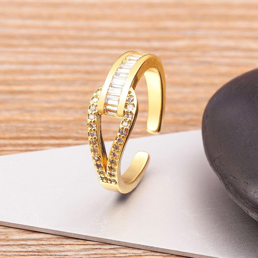 Geometric Golden Open Finger Rings