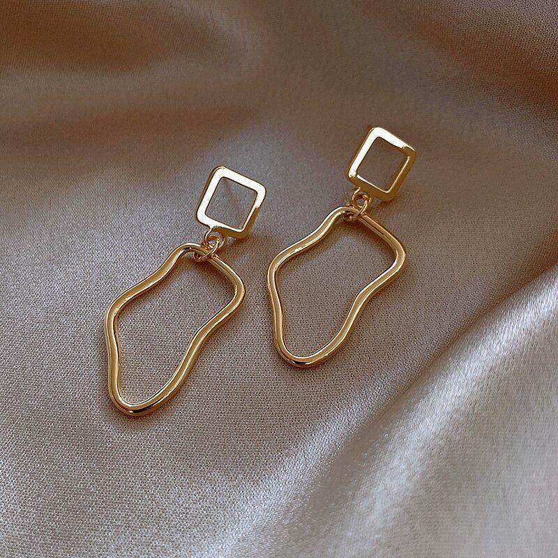 Geometric Hollow Out Metal Dangle Long Earrings