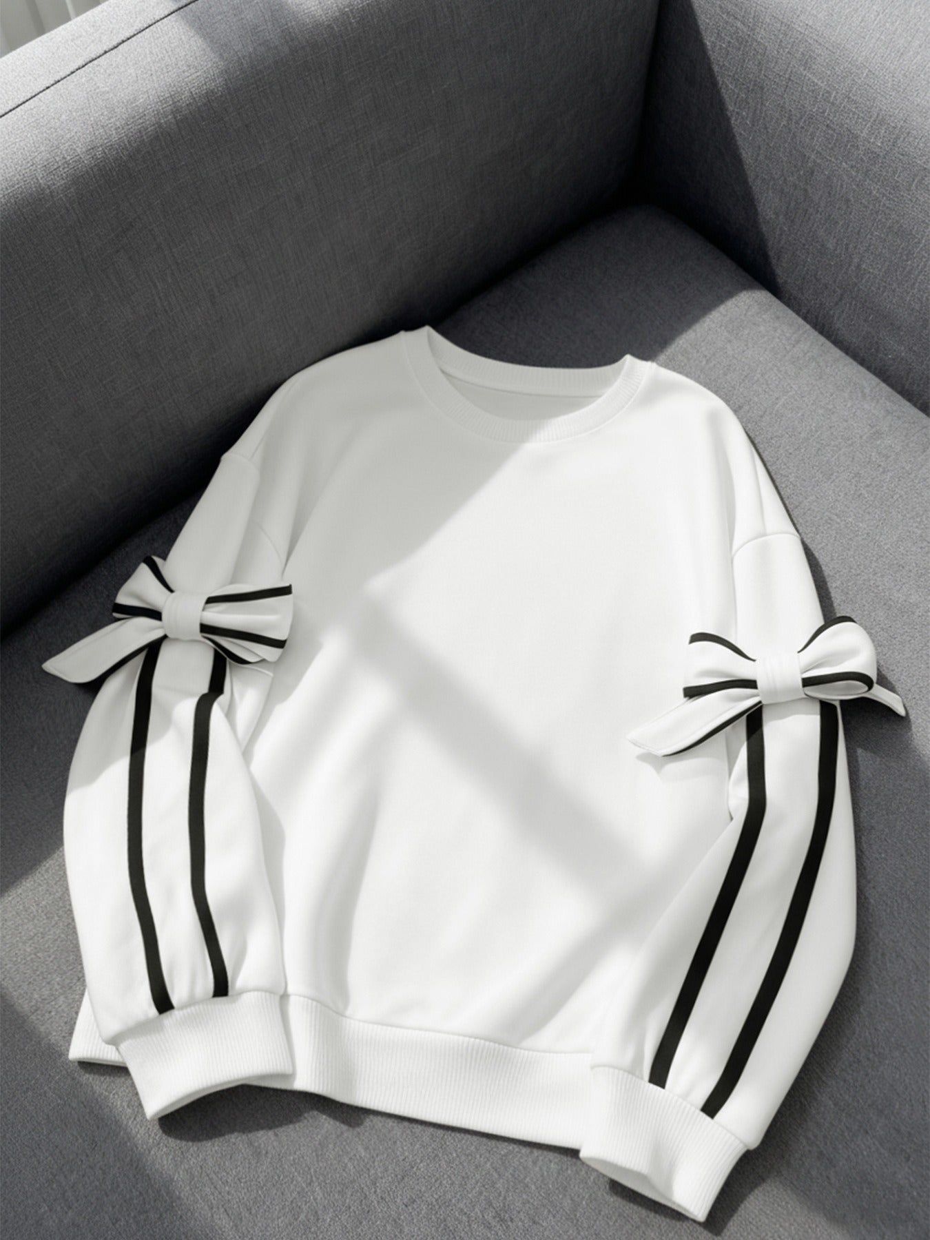 Bow-Tie Round Neck Pullover Top