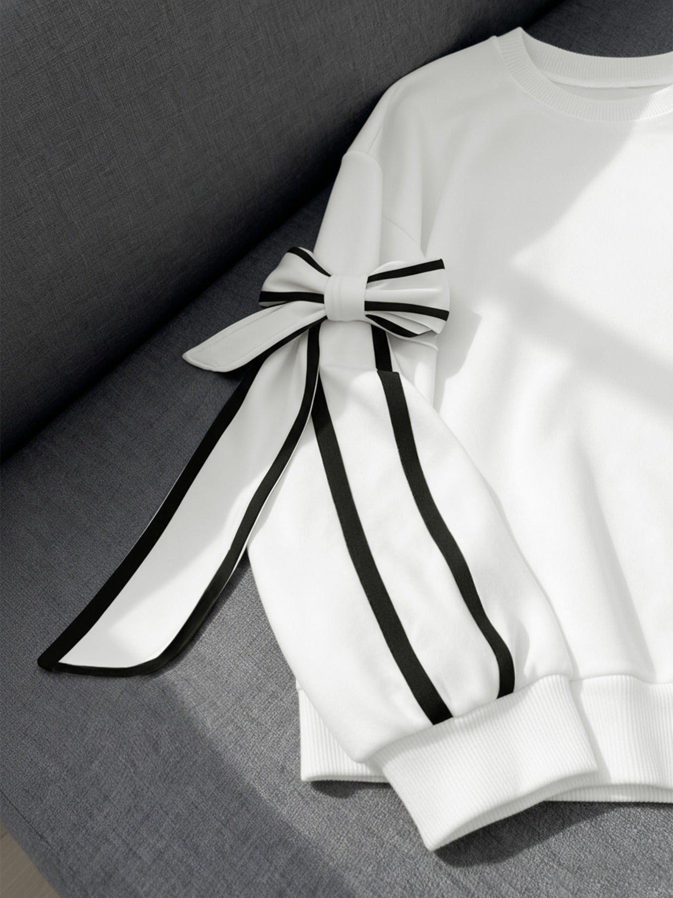 Bow-Tie Round Neck Pullover Top