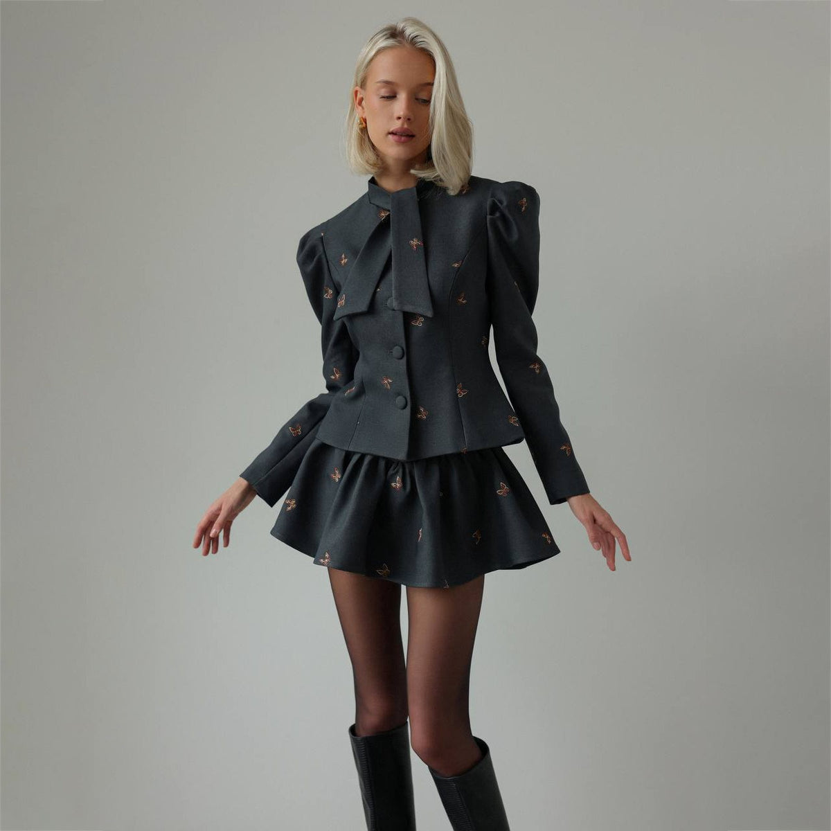 Color-Blocked Butterfly Embroidered Suit