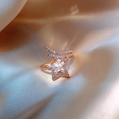 Incomplete Star Pearl Zircon Golden Opening Finger Rings