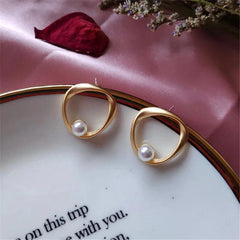 Irregular Circle Pearl Studs Earrings