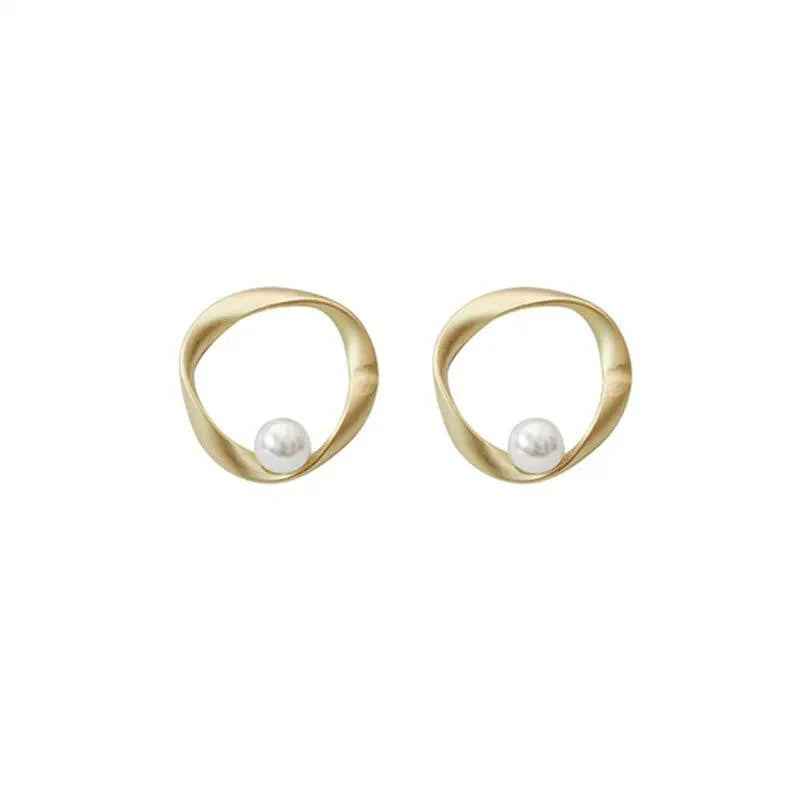 Irregular Circle Pearl Studs Earrings