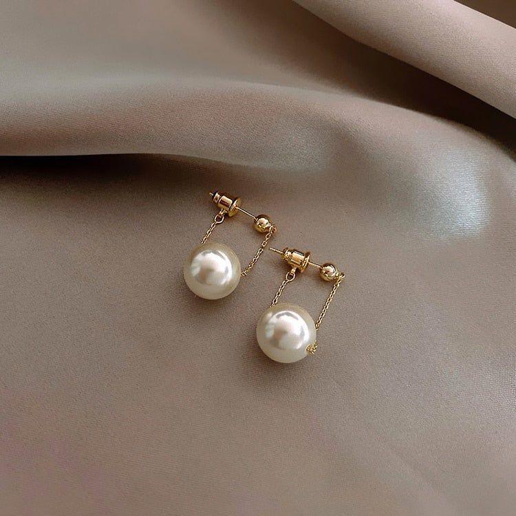 Simple Small Pearl Earrings