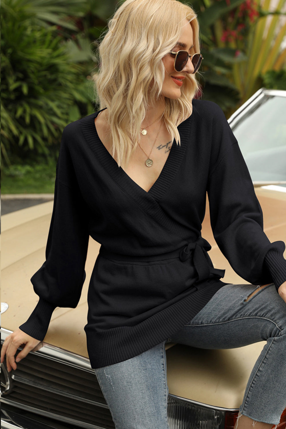 V-Neck Knitted Lantern Sleeve Pullover