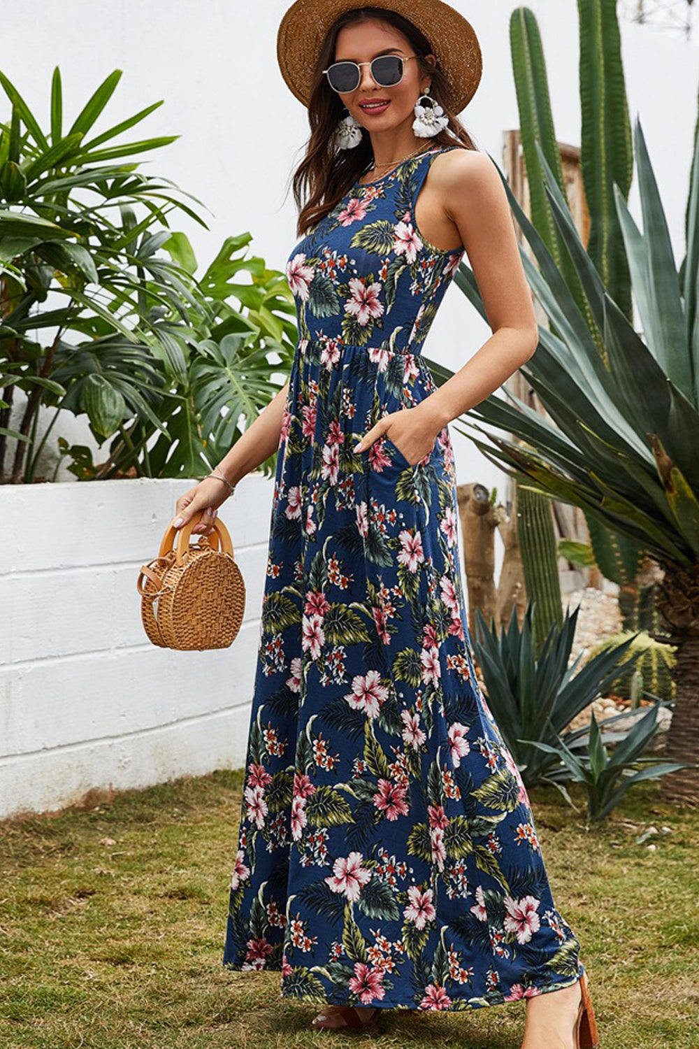 Round Neck Sleeveless Dress