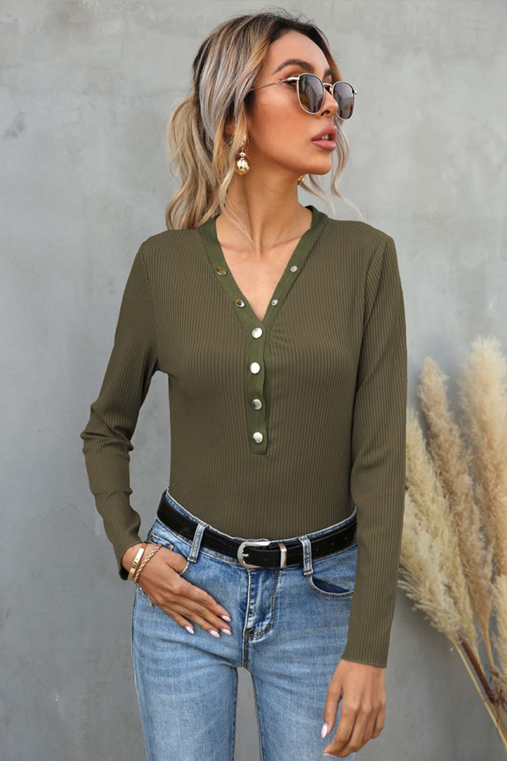 Buttoned V-Neck Long-Sleeved T-Shirt