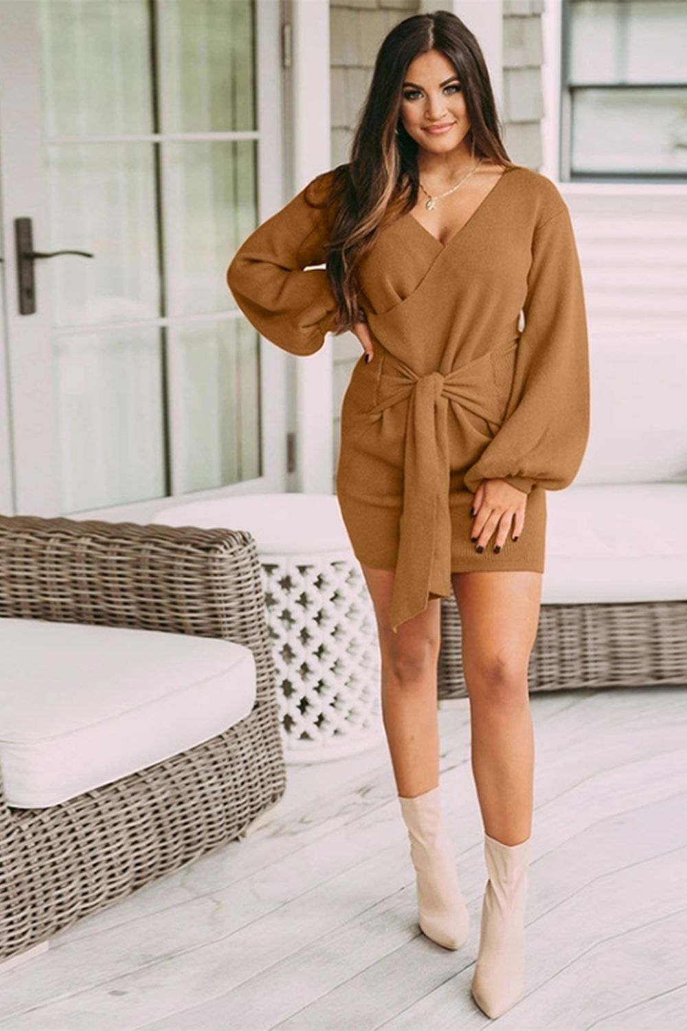 Long-Sleeved V-Neck Tie Solid Color Dress