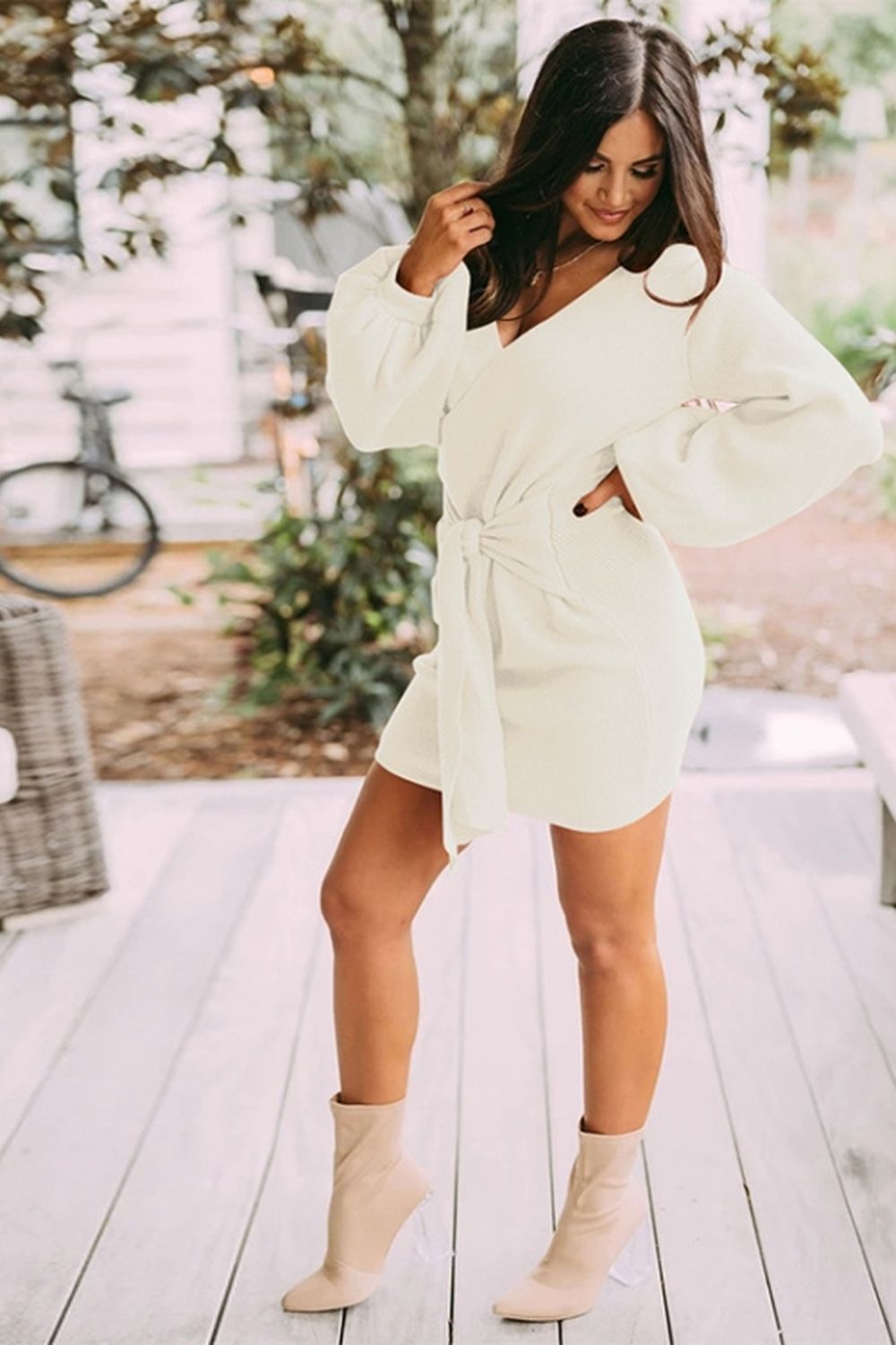 Long-Sleeved V-Neck Tie Solid Color Dress