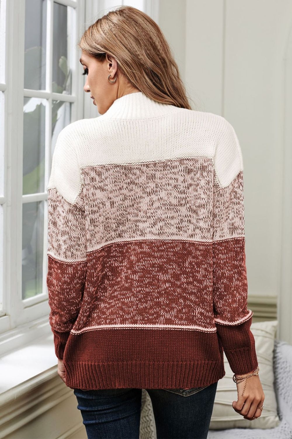 Contrast Round Neck Pullover