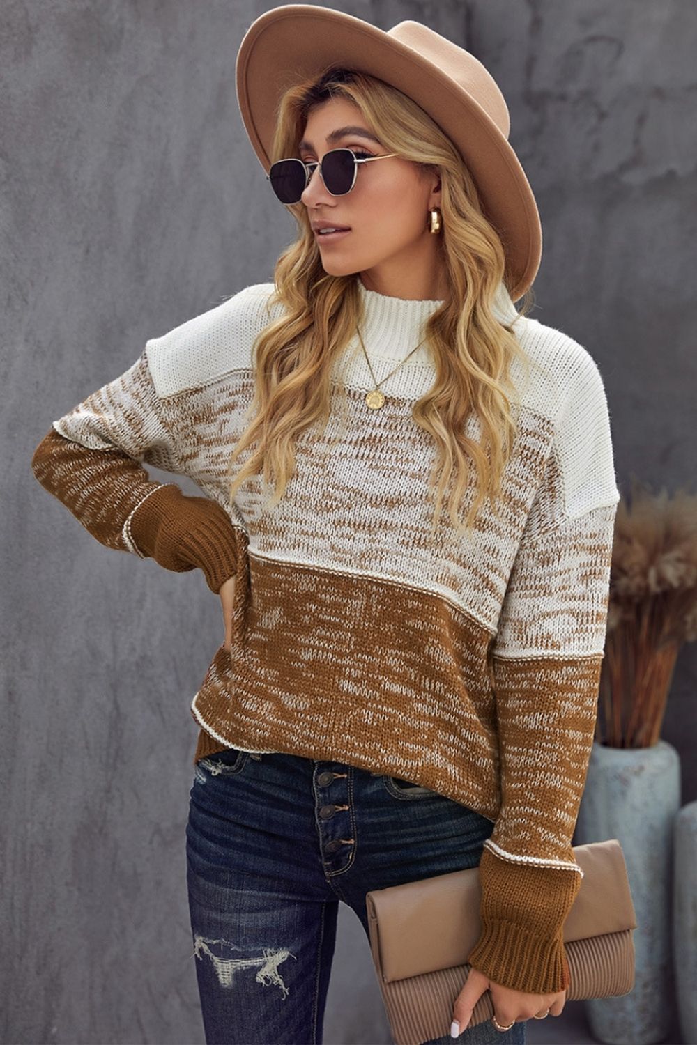 Contrast Round Neck Pullover