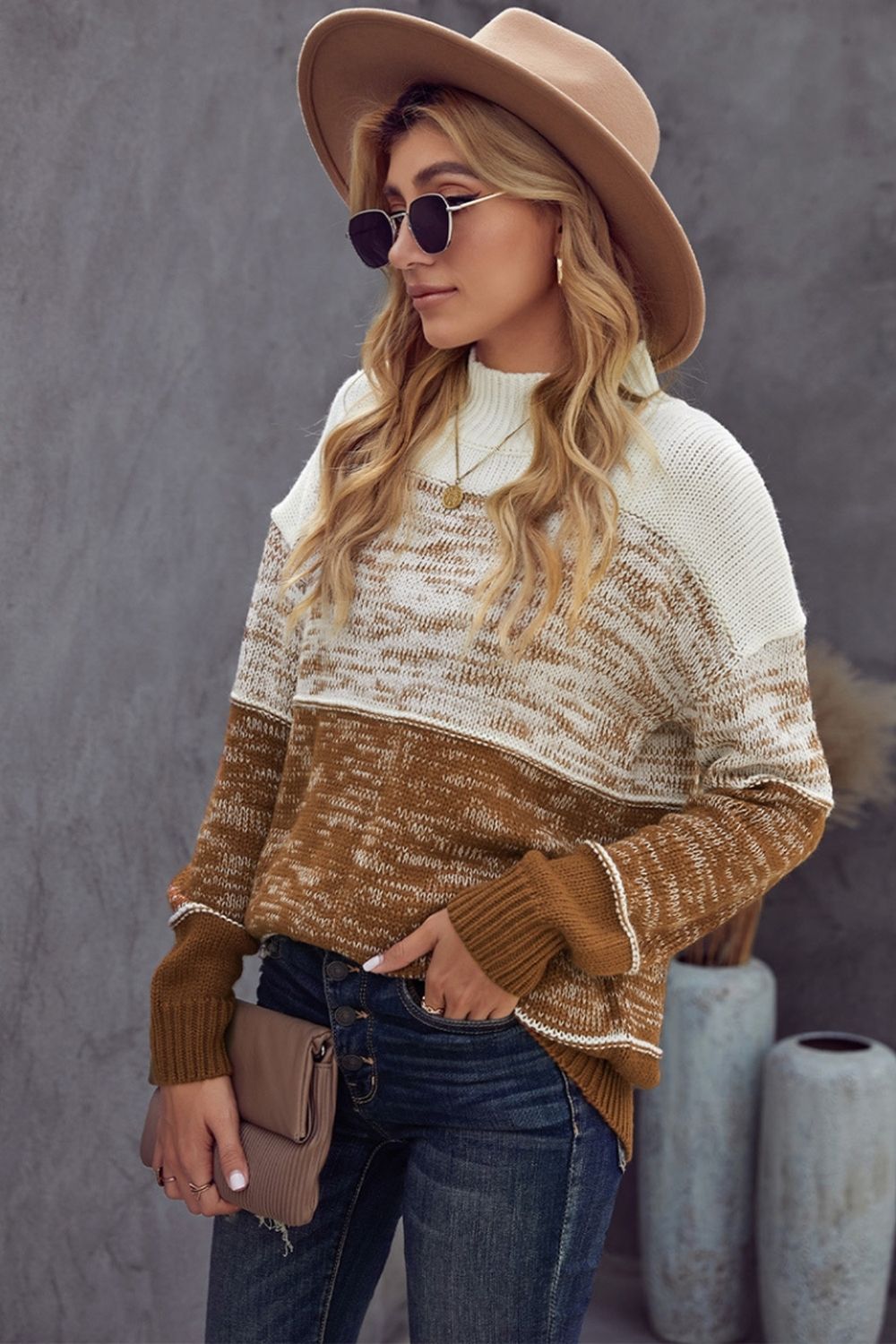 Contrast Round Neck Pullover