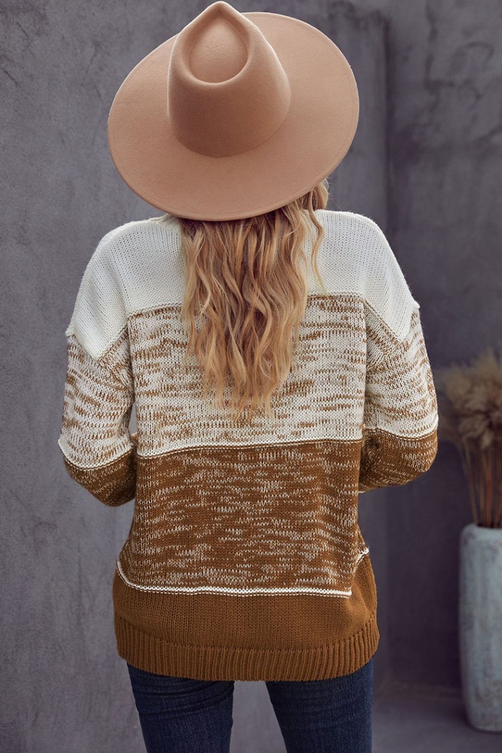 Contrast Round Neck Pullover