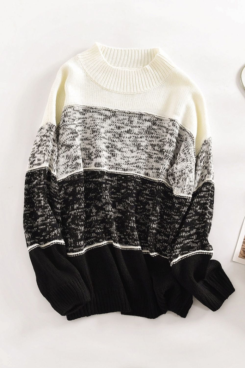Contrast Round Neck Pullover