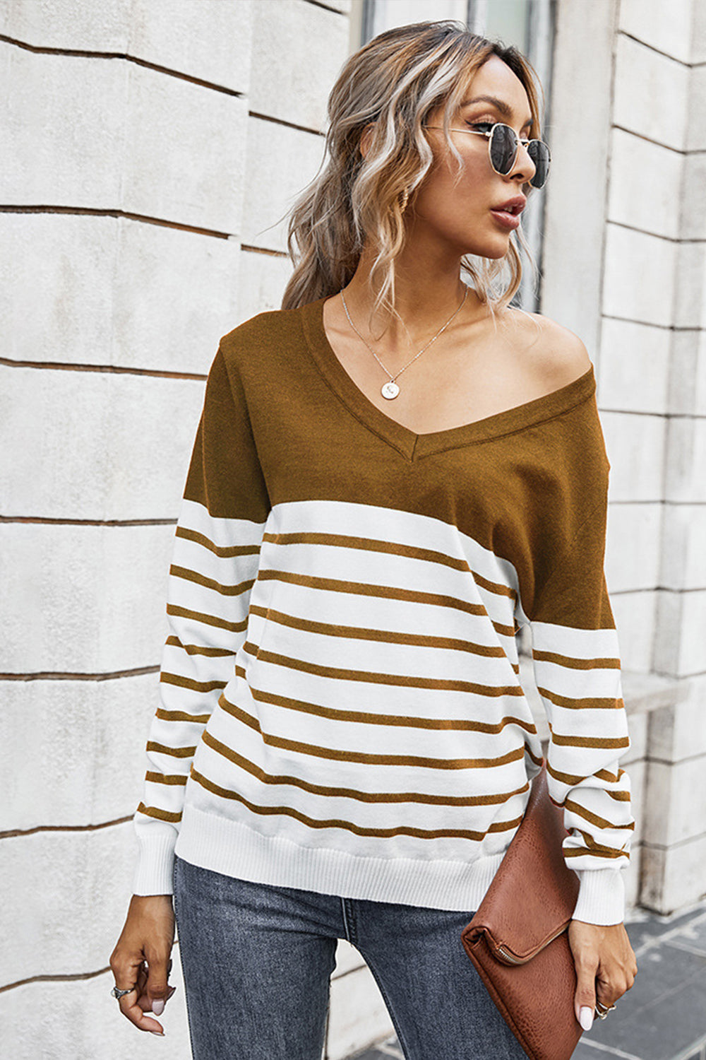 V-neck Striped Pullover