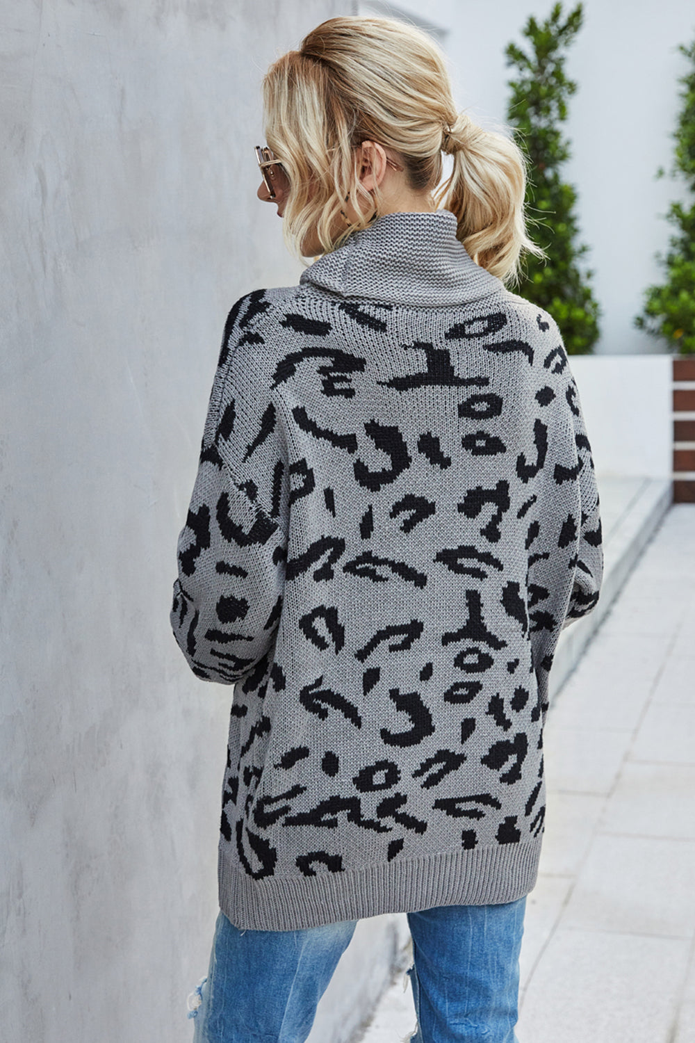 Loose Leopard Print Turn-Down Collar Sweater