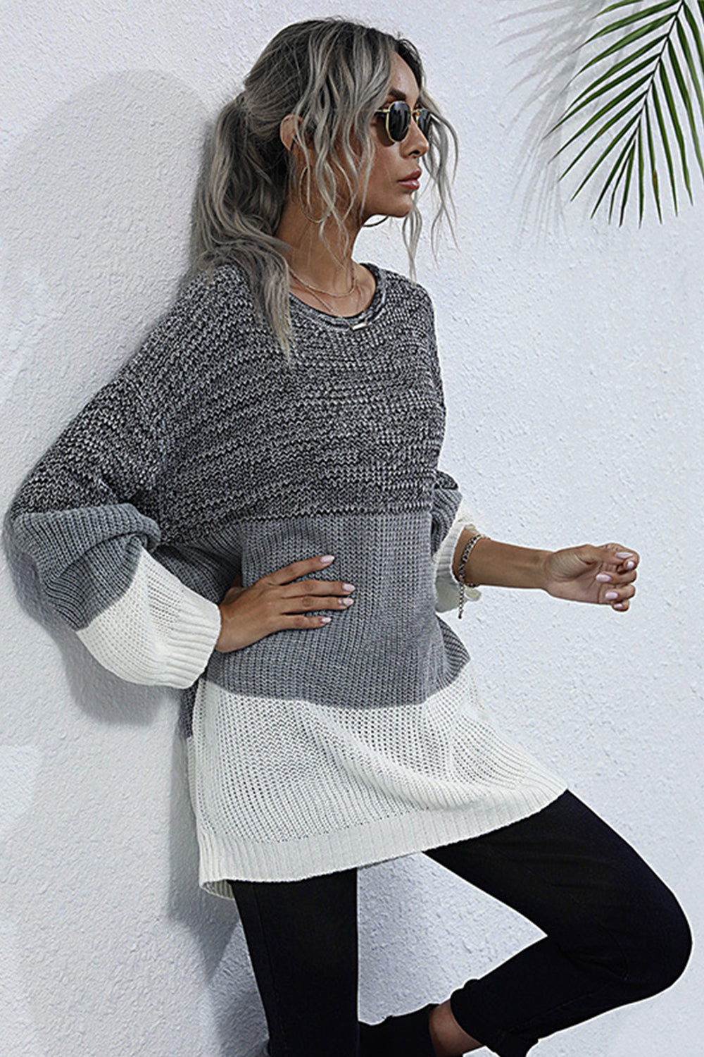 Round Neck Pullover Contrast Knit Sweater