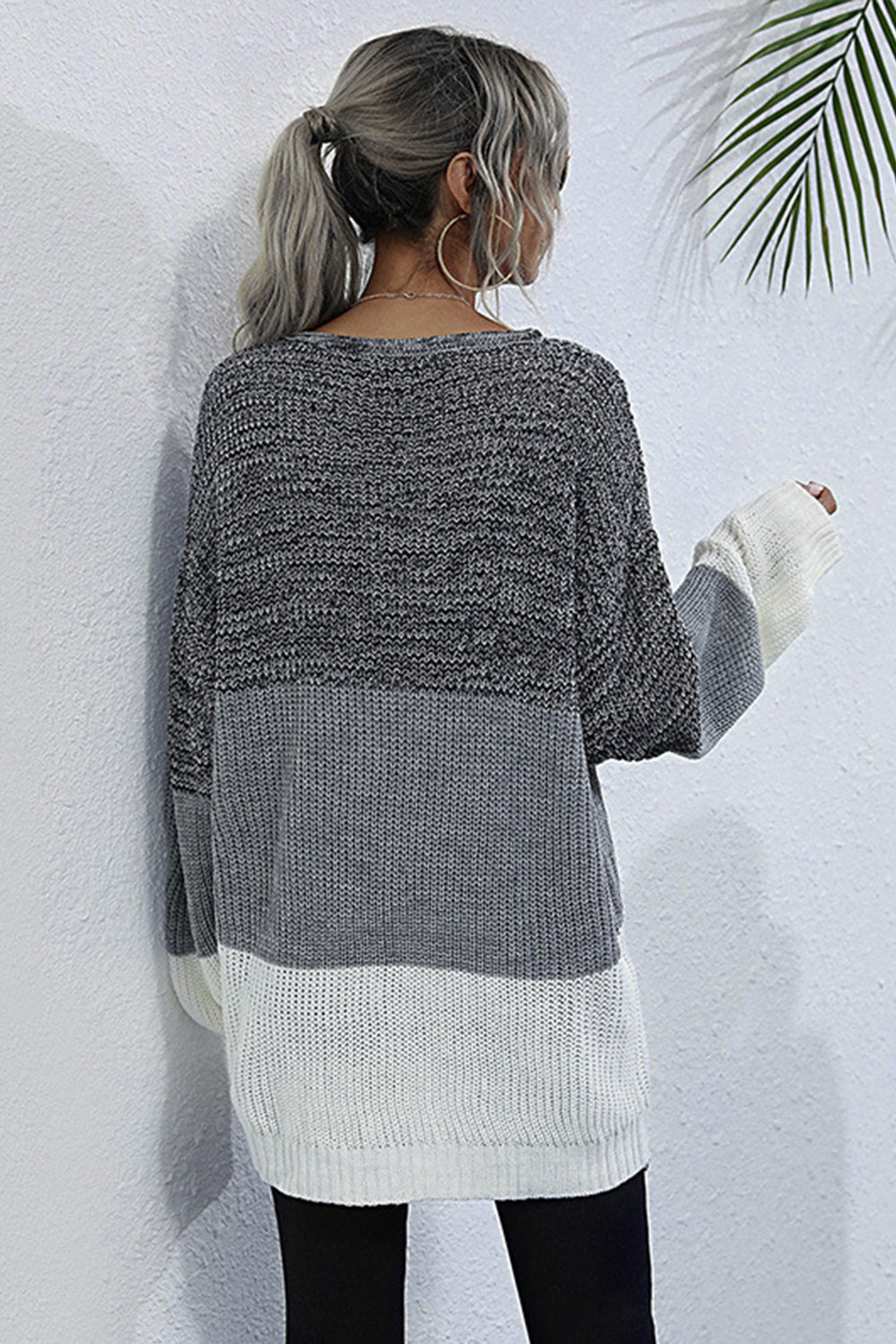 Round Neck Pullover Contrast Knit Sweater