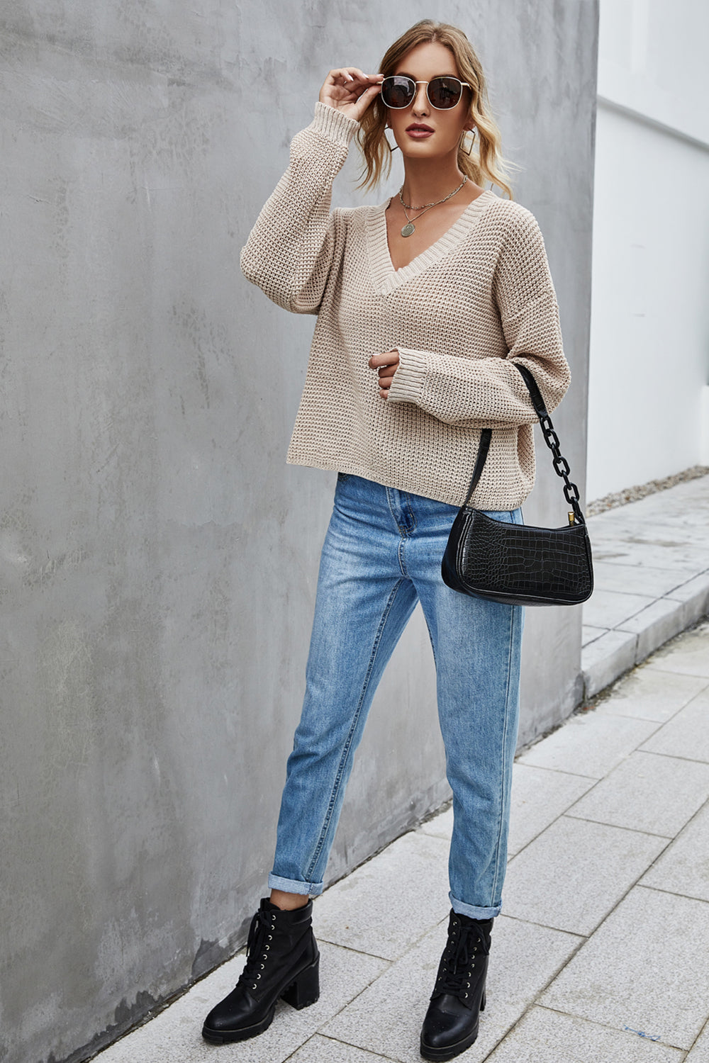 V-Neck Knitted Pure Color Base Shirt