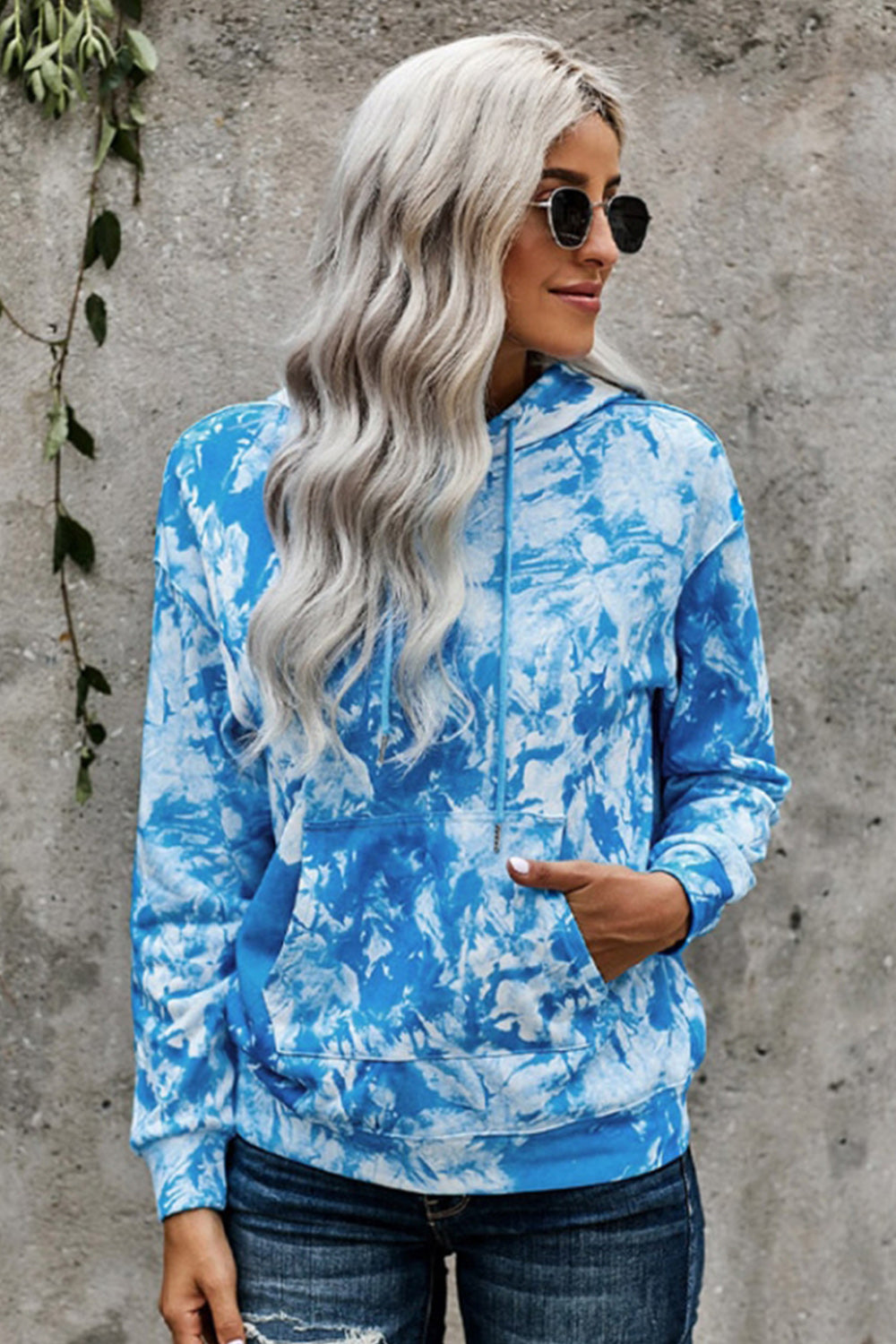 Tie-dyed Hooded Pocket Sweater