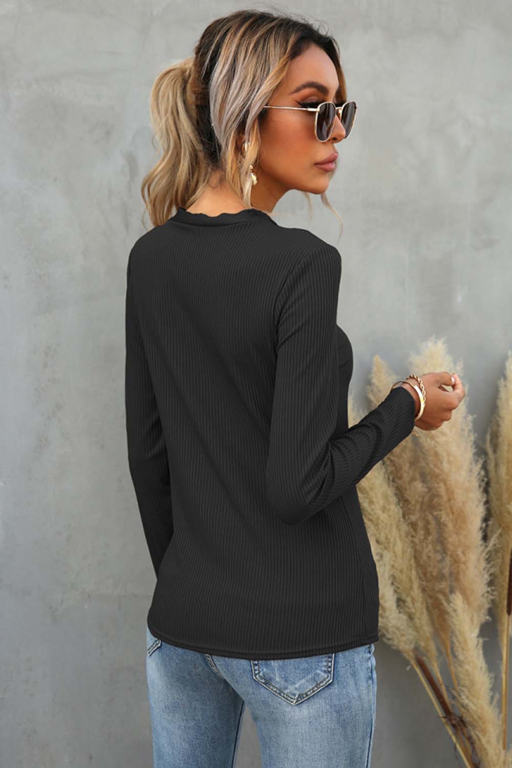 Buttoned V-Neck Long-Sleeved T-Shirt