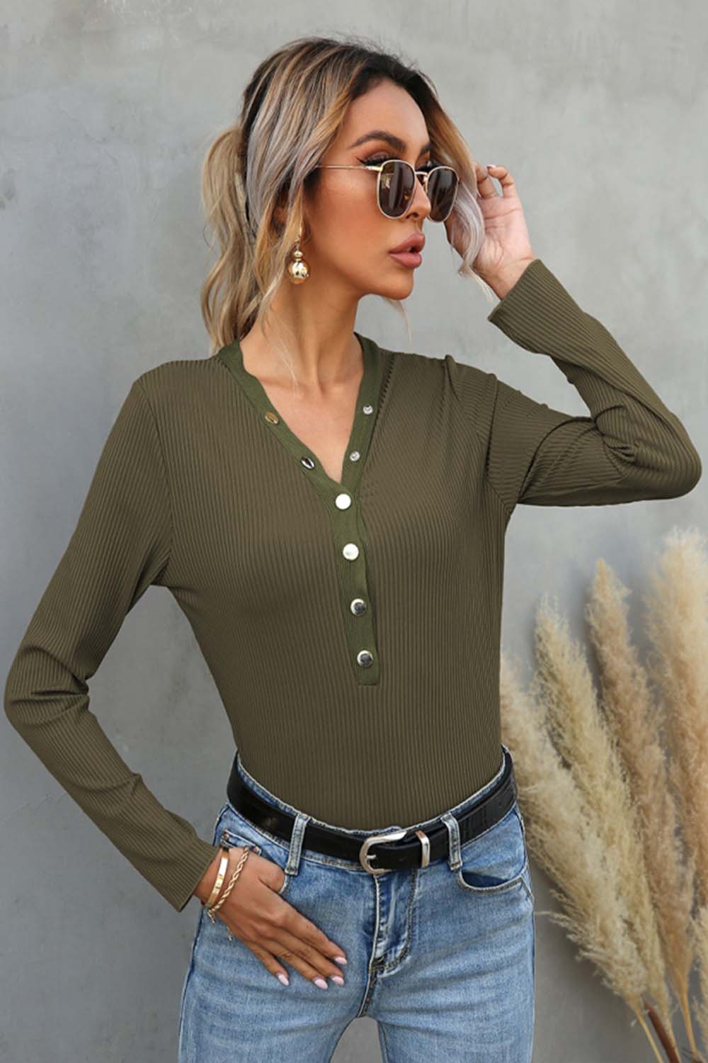 Buttoned V-Neck Long-Sleeved T-Shirt